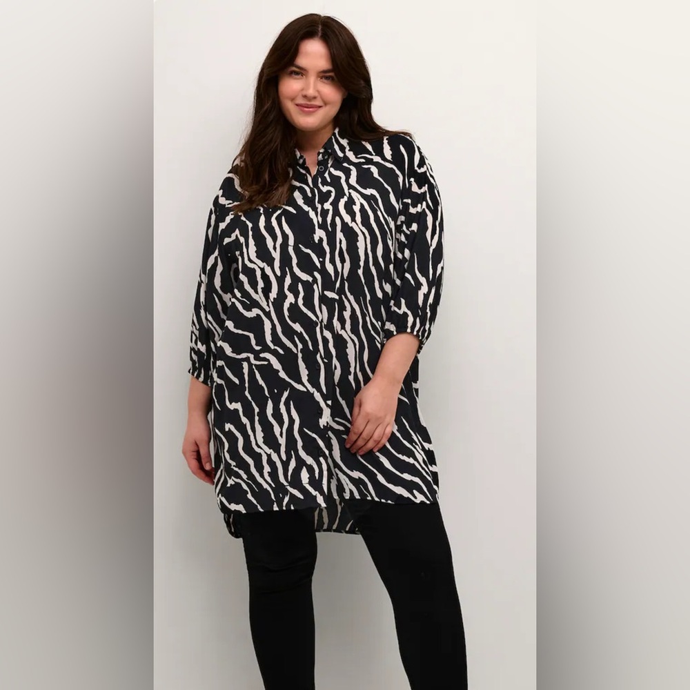 KAFFE Curve Tunic